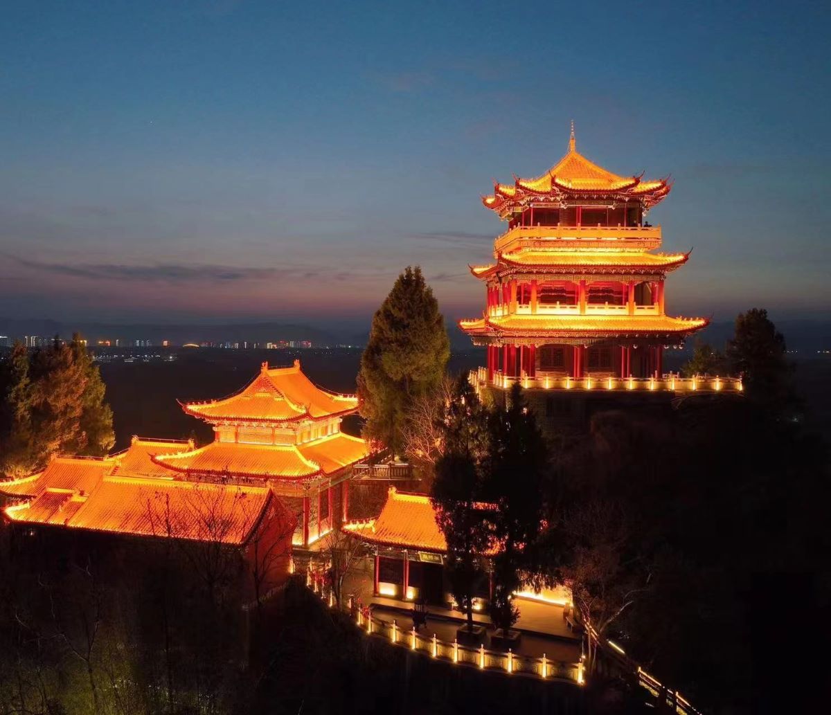 太平山景区舍巴日大舞台。单位供图