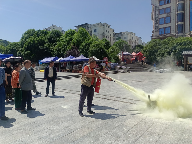 開展滅火操練。城步消防供圖