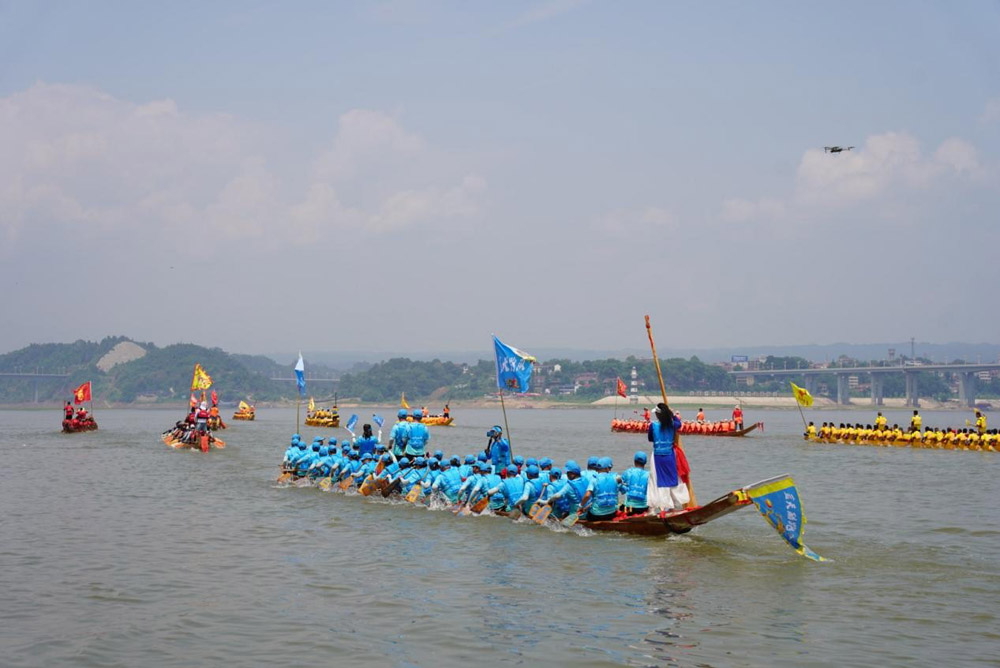 龙舟队训练场景。单位供图
