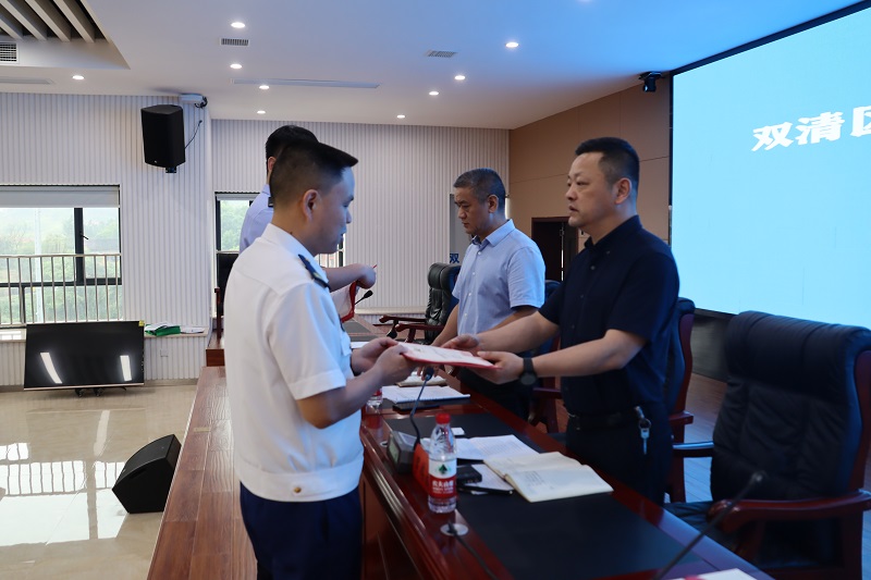 2023年度全區法治建設先進單位頒獎。單位供圖