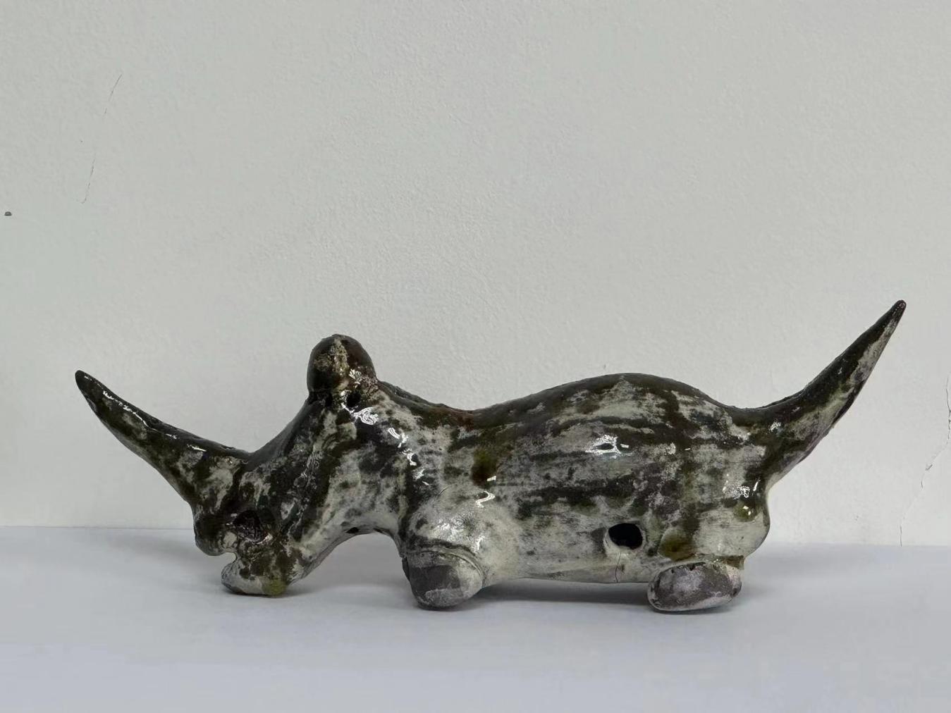 非遗法治文化作品：铜官窑陶瓷《獬豸三孔哨》作品展示。单位供图