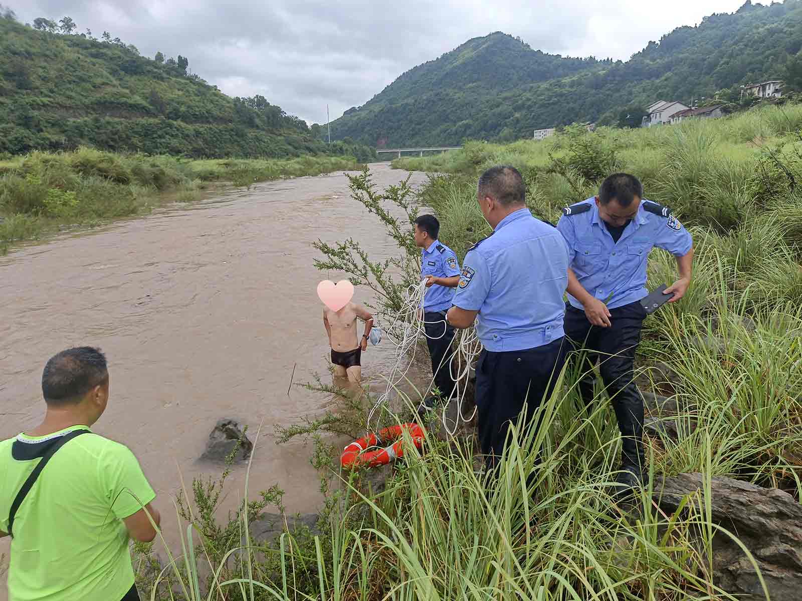 该受困人员成功获救。单位供图