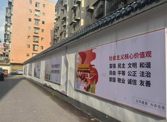 改造之后的老旧小区从“忧居”迈向“优居”。刘伟云摄