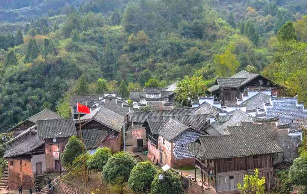 沅陵莲花池村古村落一角。资料图