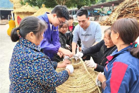 湖南工業大學“稻作天工”團隊。單位供圖