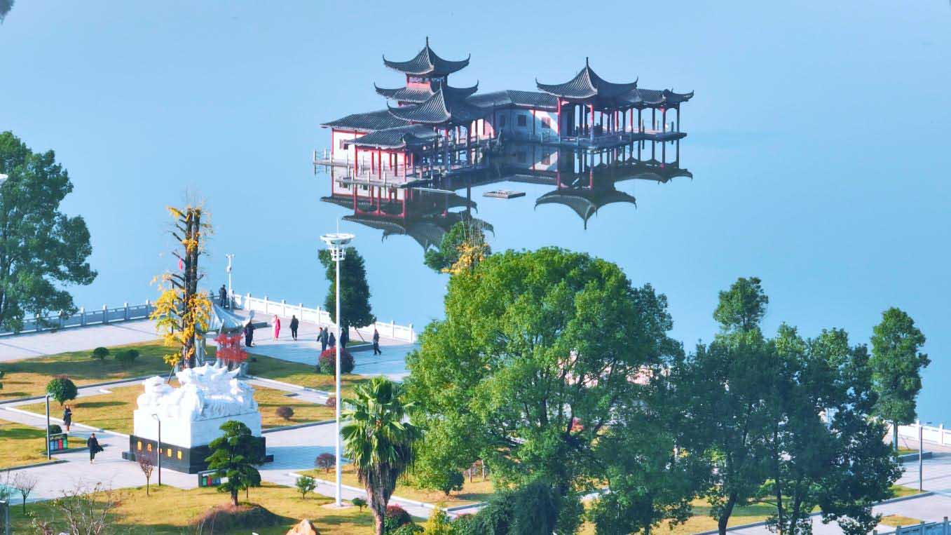 印山村天玺湖畔。受访单位供图