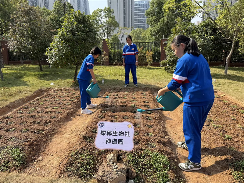 长沙西雅中学：特色课程结硕果 校所合作育人才