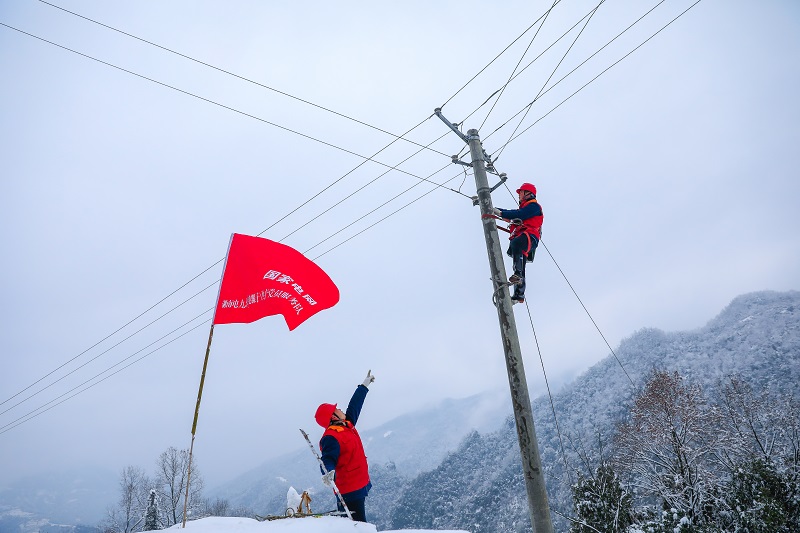 甘做群眾的“電騾子 ”。單位供圖