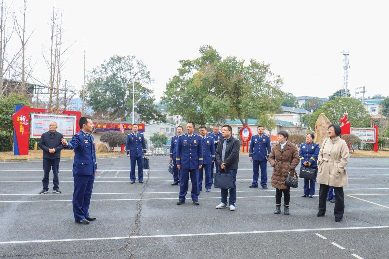 圖為參觀隊站建設情況（單位供圖）