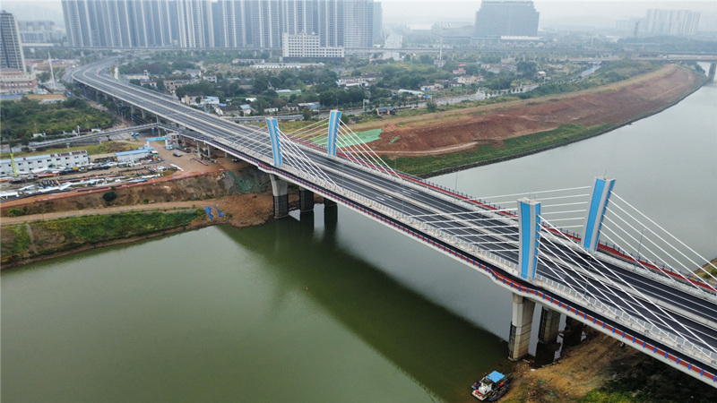 金桂路跨浏阳河大桥。受访单位供图