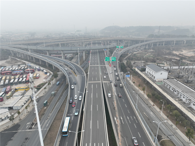 湘府東路（瀏陽河-黃興大道）通車現場。受訪單位供圖