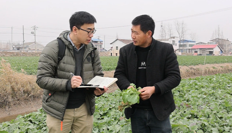 李良兵介绍新年种植计划。 李之贤摄