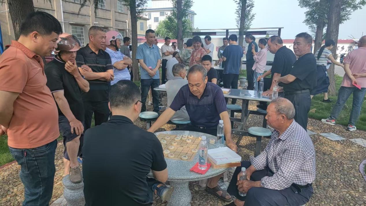湖南湘阴鹤龙湖镇古潭村“和美乡村”象棋村甲“村队”选拔比赛举行 单位供图