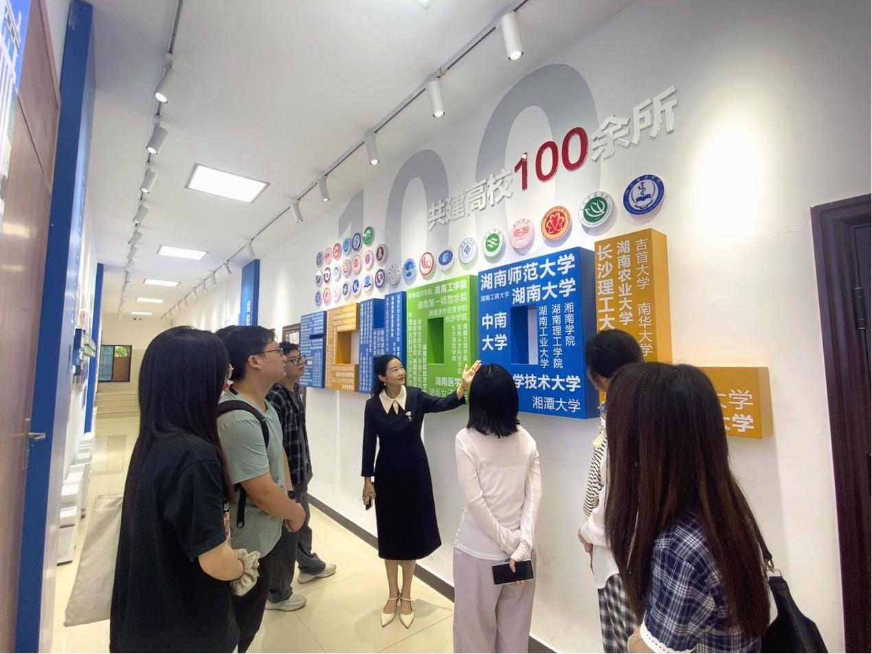 课程配图。学校供图