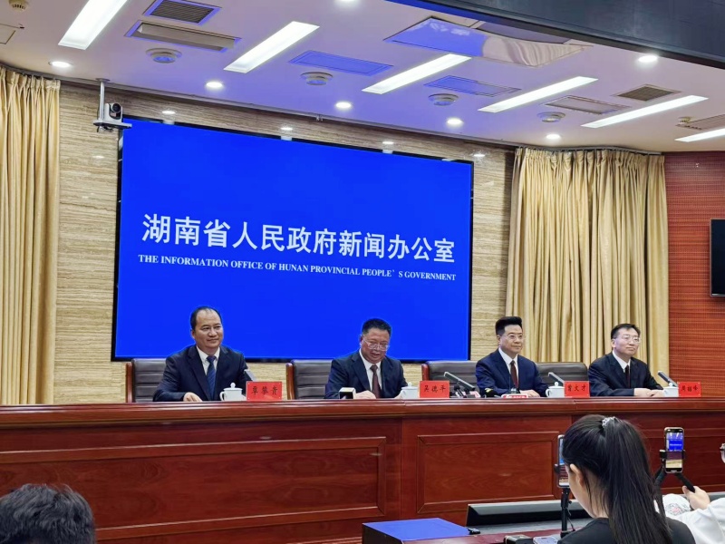 湖南2025年高考录取分数线发布。人民网林洛頫摄