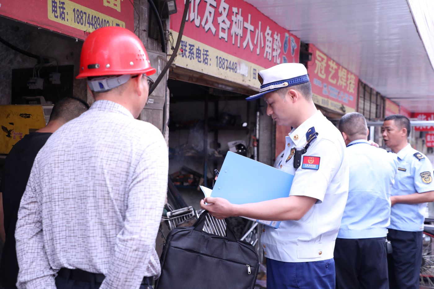 消防监督检查(受访单位供图)