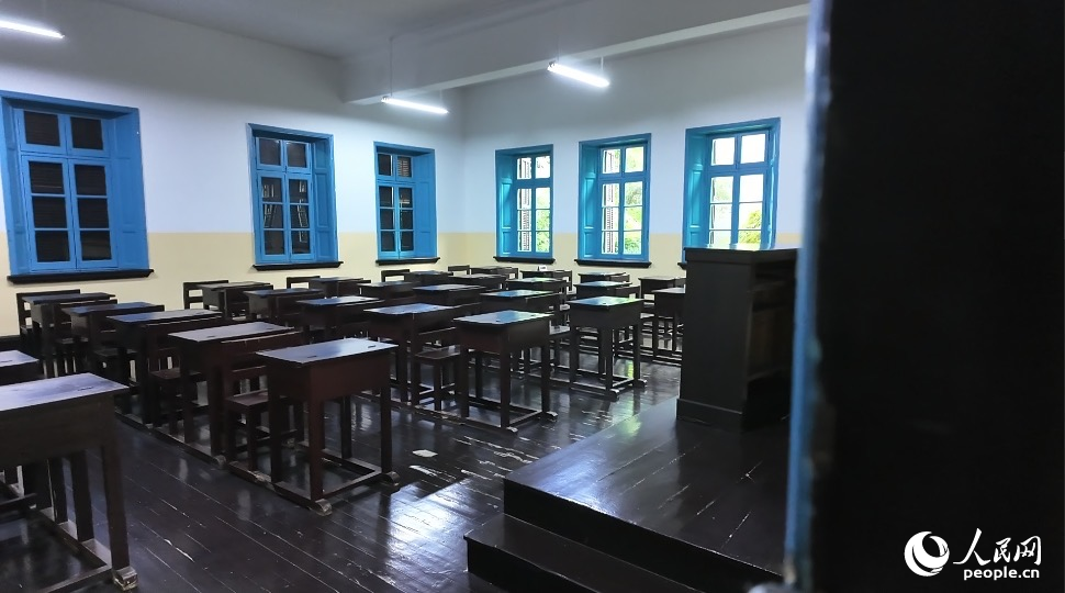 第八班教室。人民网记者 向宇摄