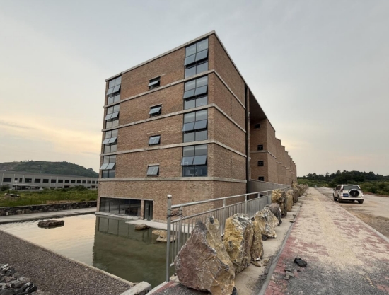 舜帝茶業精深加工項目即將建成投入使用。受訪單位供圖