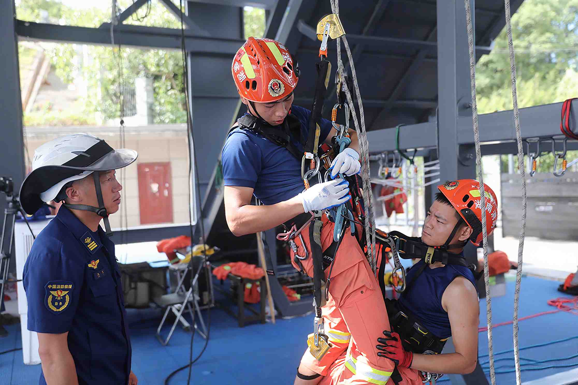 一对一救援(单位供图)