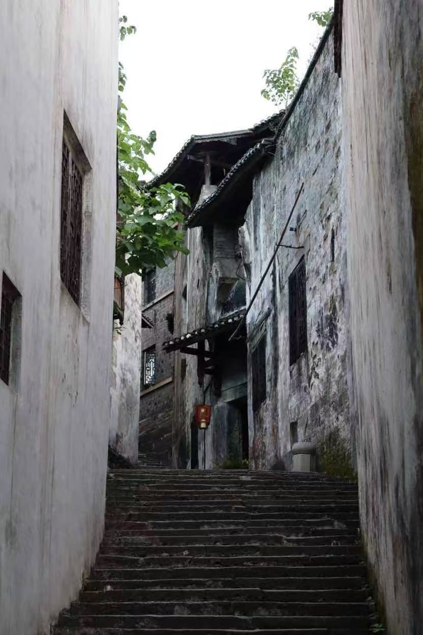 古商城街巷。谌与为摄