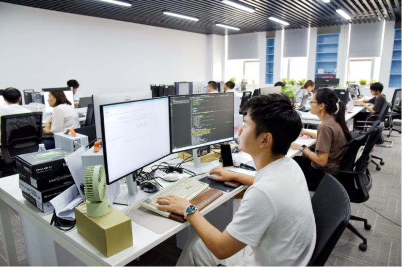 至乐科技办公区工作场景。单位供图