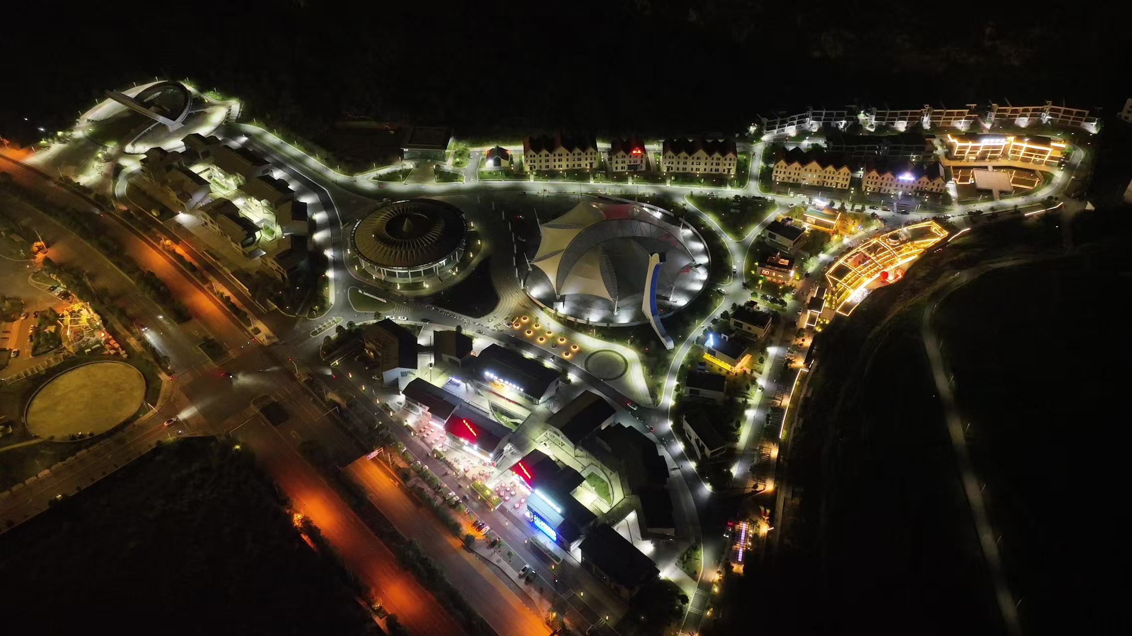 临武县微电影城“漫堤”餐吧现场。受访单位供图