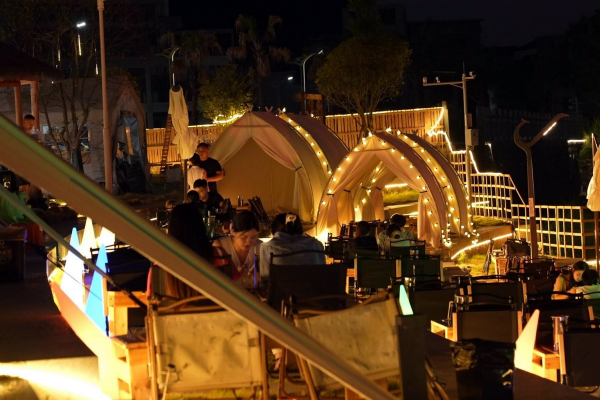 临武县微电影城“漫堤”餐吧现场。受访单位供图