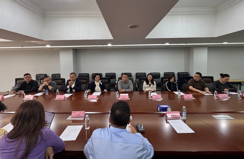 慈利縣委書記侯鐵夫率團赴粵招商。慈利縣委宣傳部供圖