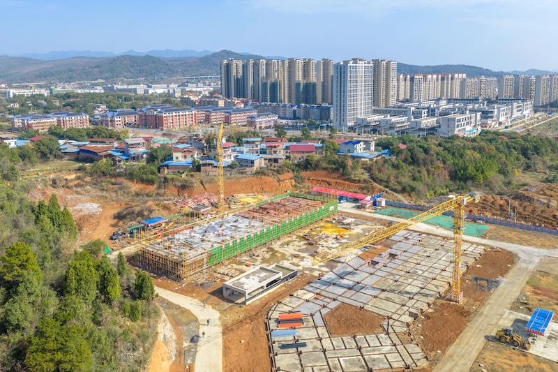 東安縣新中醫醫院施工現場。蔡小平攝