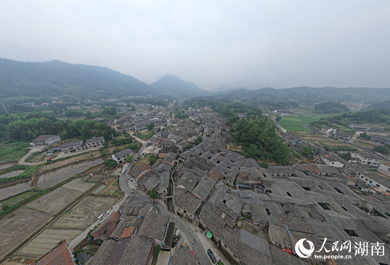 张谷英村古建筑群。人民网记者 刘宾摄