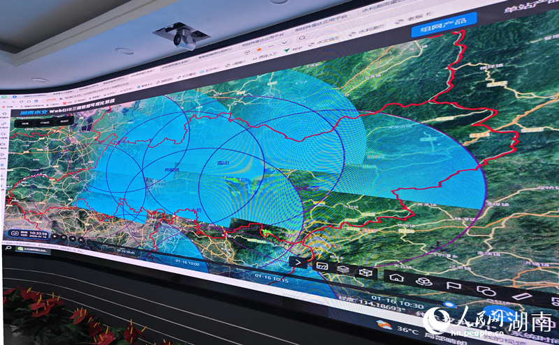 测雨雷达系统平台大屏。人民网记者 刘宾摄