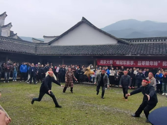 趣味抓雞鴨。受訪單位供圖