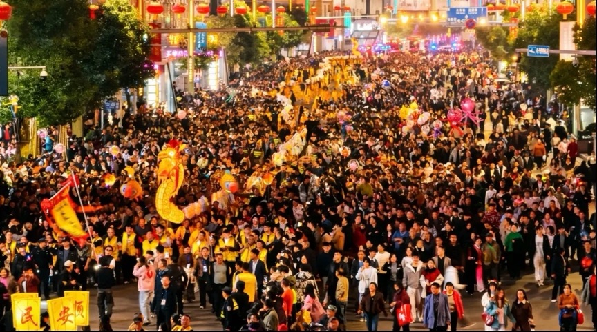 板板龙灯。受访单位供图