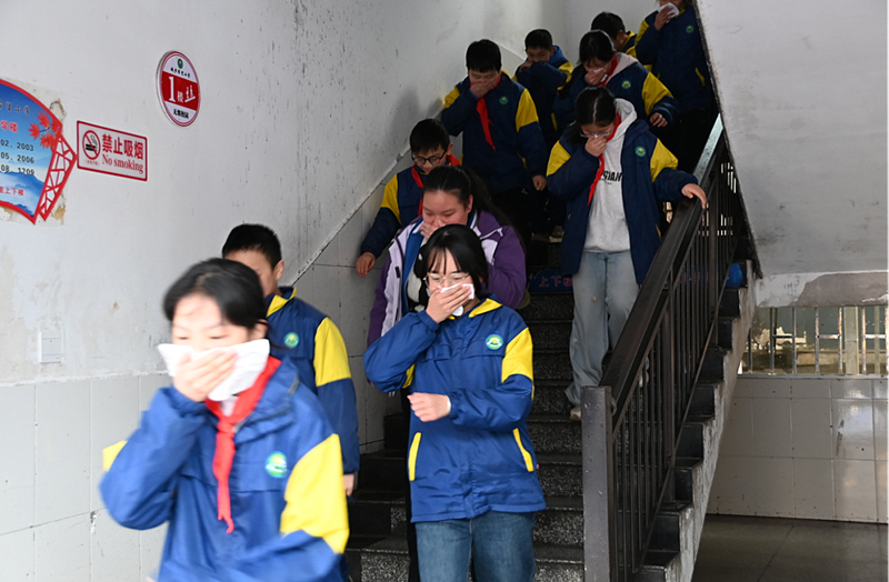 開展疏散逃生演練。受訪單位供圖