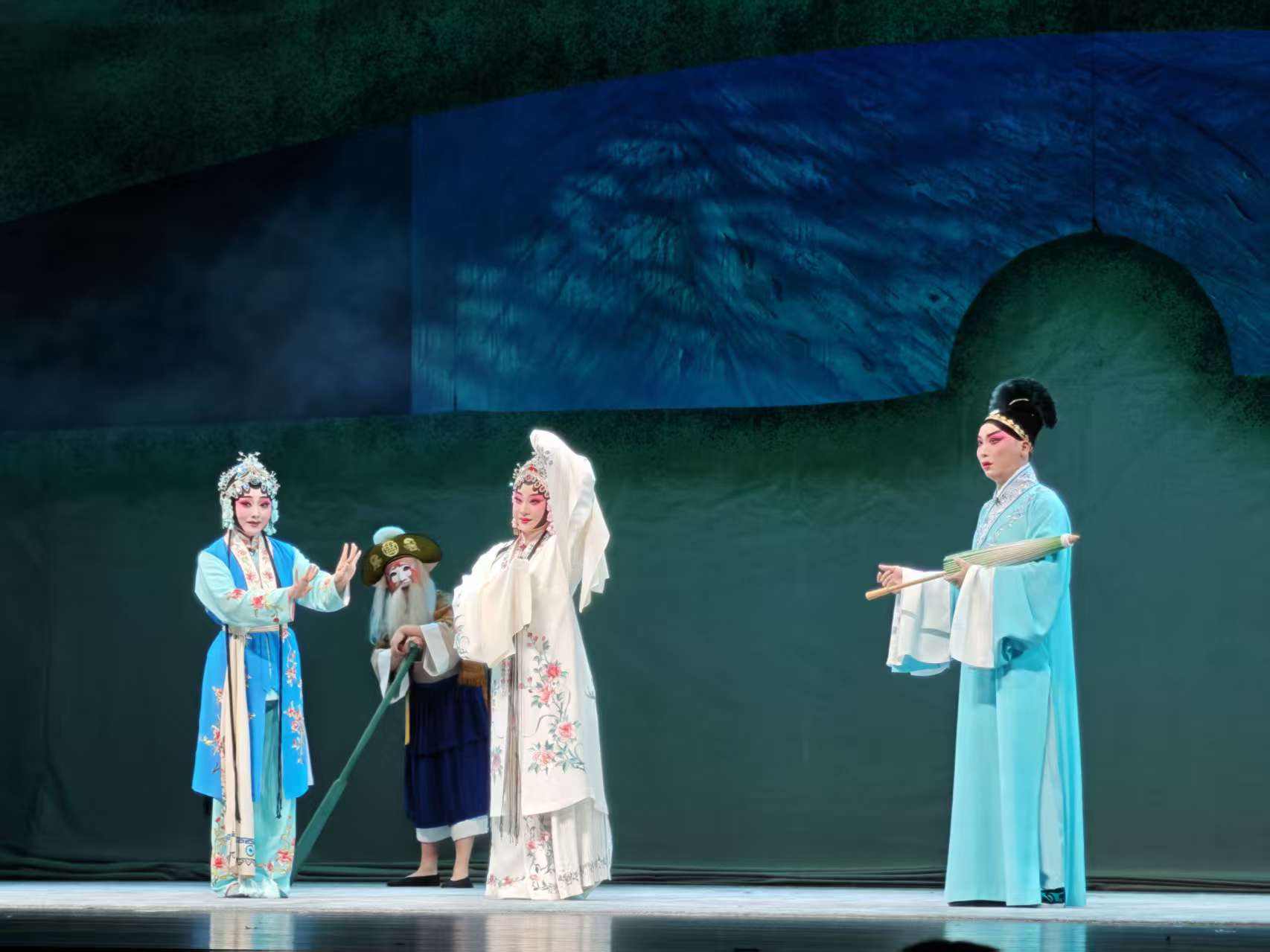 剧照。易心仪摄