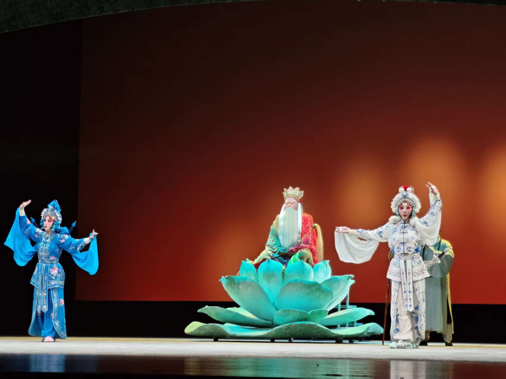 剧照。易心仪摄