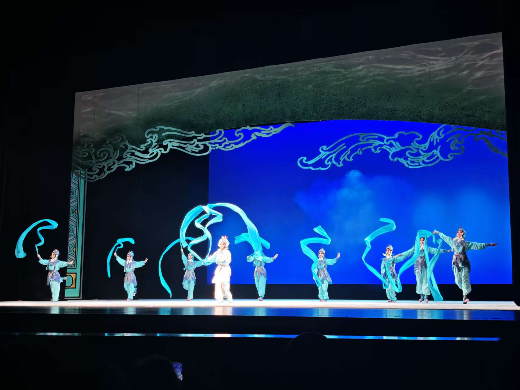 剧照。易心仪摄