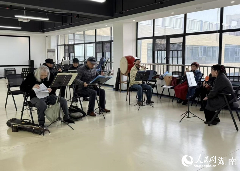 长沙市望城区养老和社会福利中心的音乐活动室。人民网记者 刘汕摄