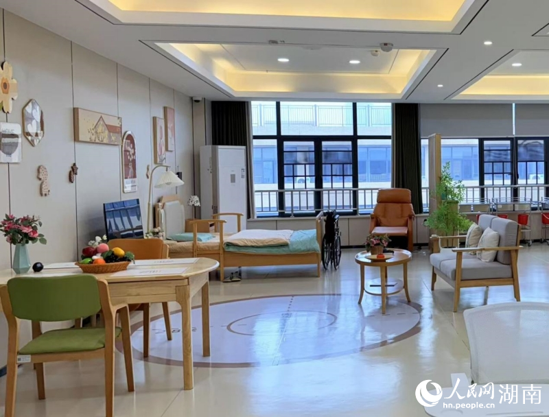长沙市望城区养老和社会福利中心的实训室。人民网记者 刘汕摄
