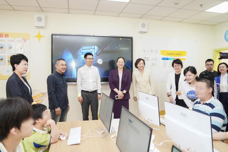 嘉賓實地參觀。單位供圖