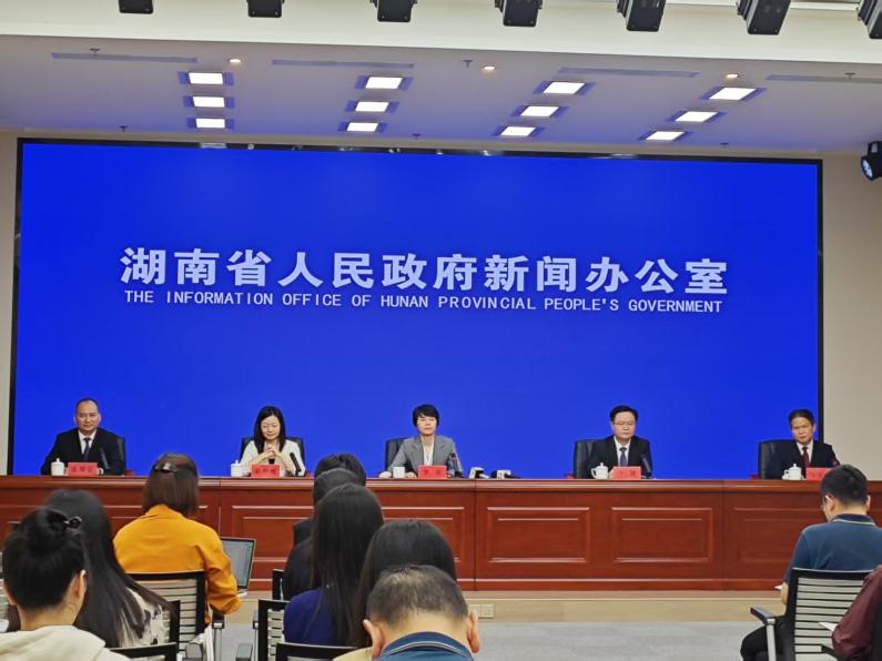 发布会现场。刘恩英摄