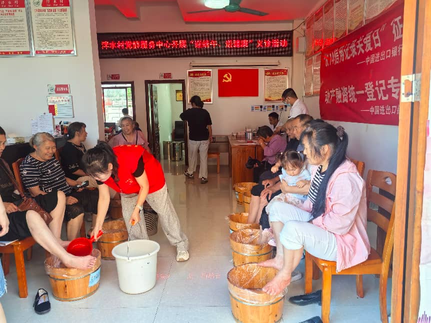 特色理疗服务现场。单位供图