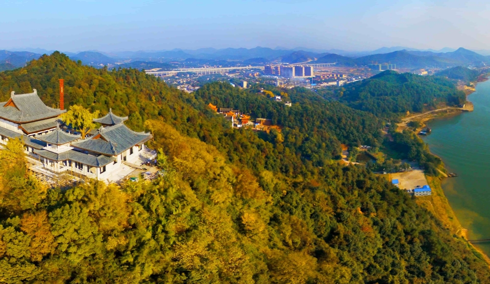 昭山风景如画，被誉为“长株潭天然氧吧”和“城市绿肺”。湘潭市委宣传部供图。