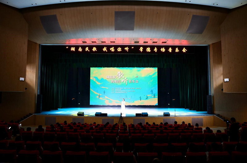 音乐会现场。李根摄