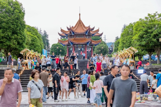 溈山集市。受訪單位供圖