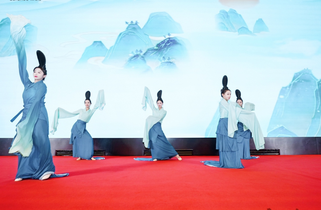 文艺表演。单位供图