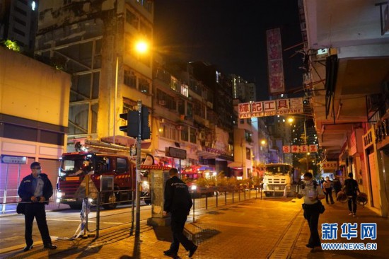 （港澳台·圖文互動）（3）香港九龍一居民樓發生火災導致至少7人死亡