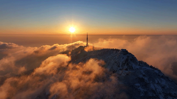 日出云海。周翔宇 摄